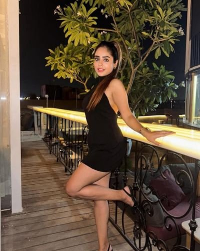 Richa Escort