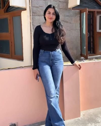 Sonam Escort