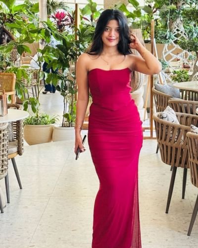 Alisha Escort